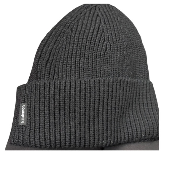 Lululemon Black Knit Beanie